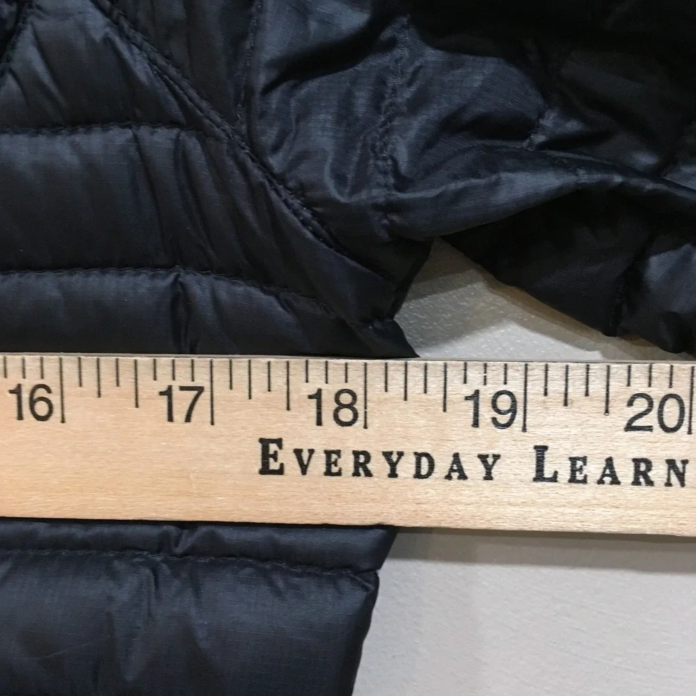 LL Bean Ultralight 850 Down Hooded Puffer Jacket Womens XS Black Outdoor Quilted - Picture 8 of 14